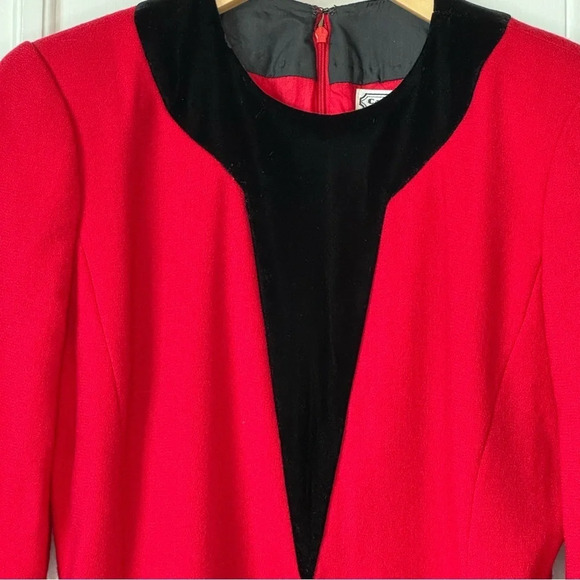 Vintage Carolina Herrera Saks Fifth Ave Red and black dress with tassle Dynasty - Picture 4 of 12